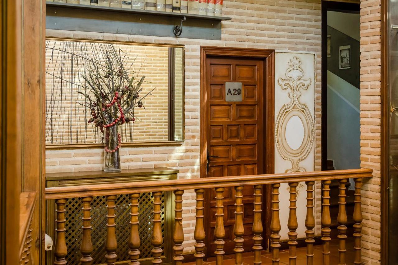 Отель Yit Puerta Bisagra Толедо Экстерьер фото